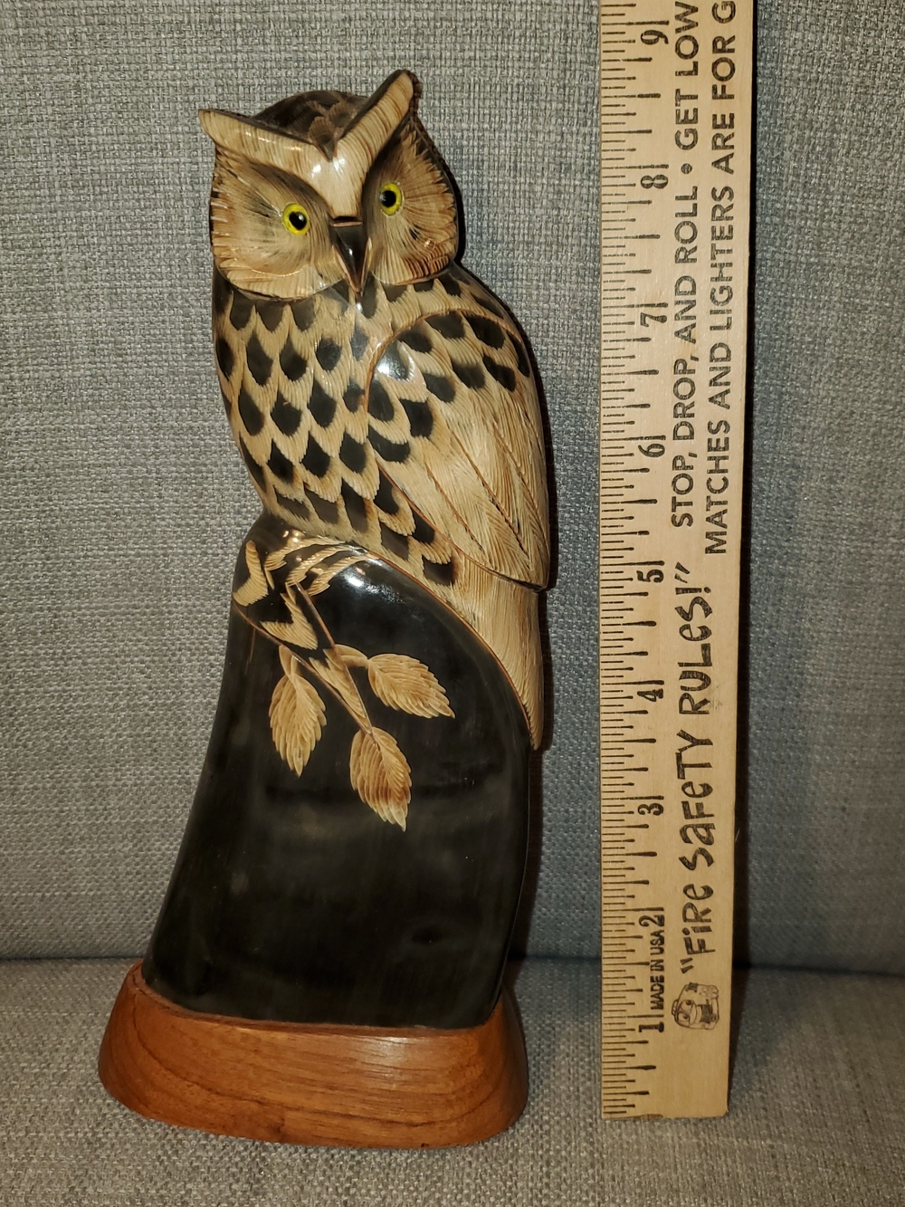 Great Horned Owl figurine, Water Buffalo Horn, 9" vintage, 1980s